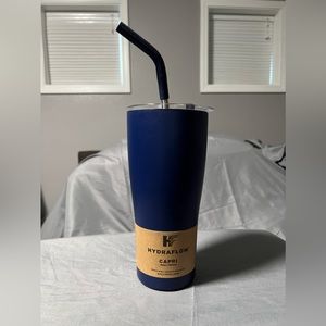 BLUE HydraFlow Capri 30 ounces triple wall vacuum insulated, stainless steel